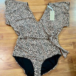 NWT Albion Fit The Pursuit Cape One-Piece Swimsuit XXL